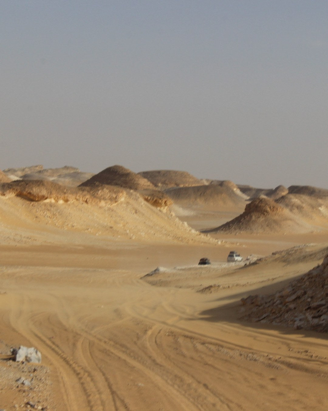 White Desert chalk formations, Bahariya, Egypt