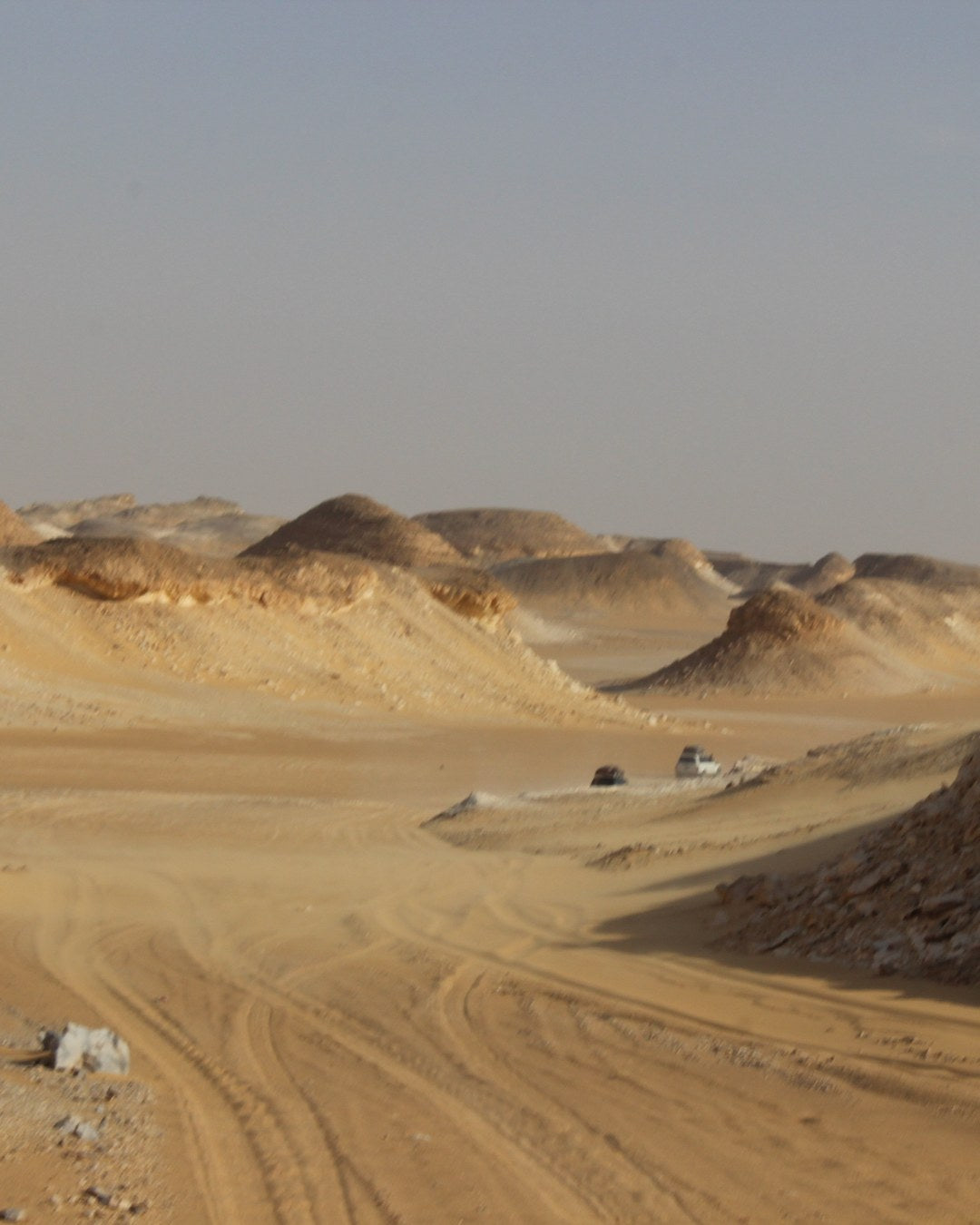 White Desert chalk formations, Bahariya, Egypt