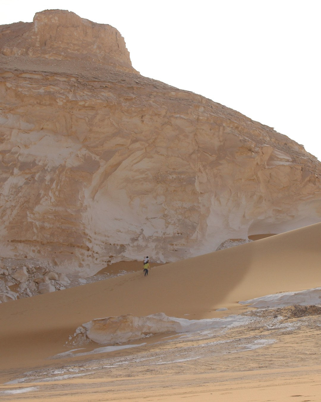 Agabat Valley sandboarding, Bahariya, Egypt